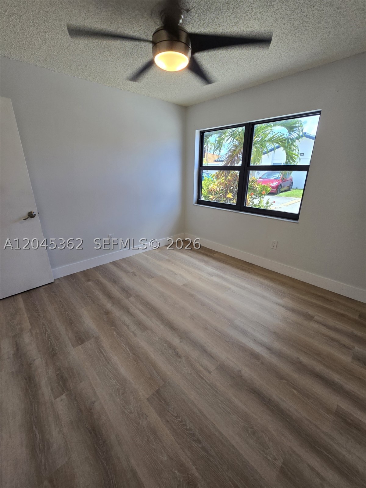LES CHALETS II - Residential Lease