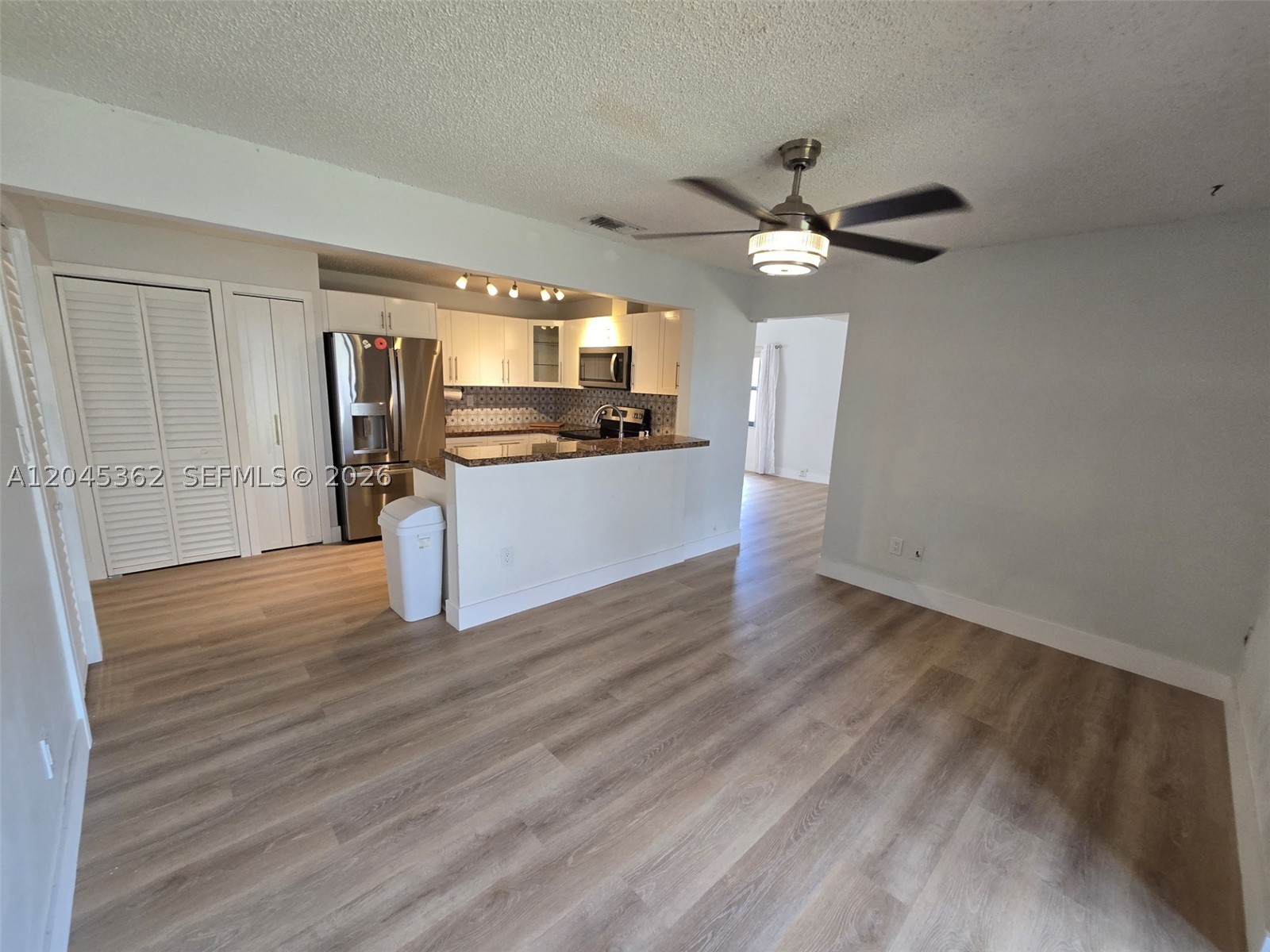 LES CHALETS II - Residential Lease