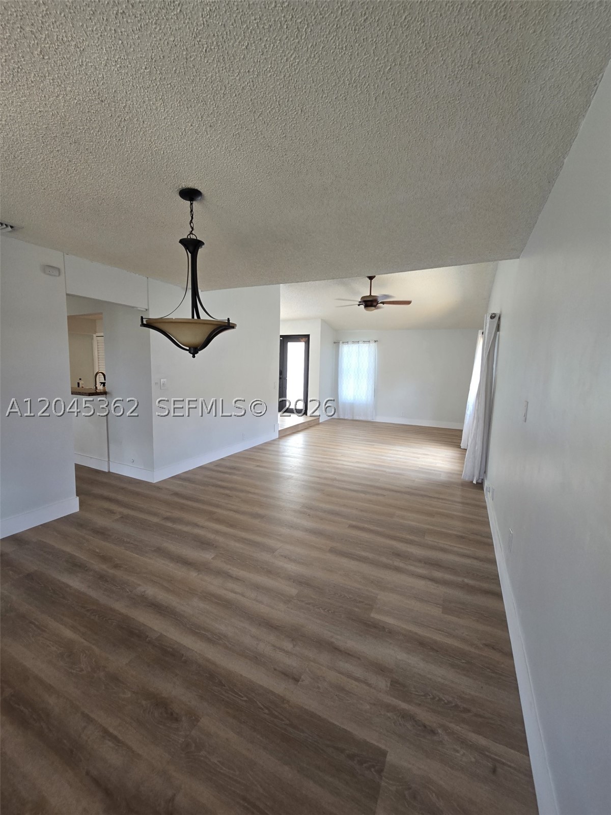LES CHALETS II - Residential Lease