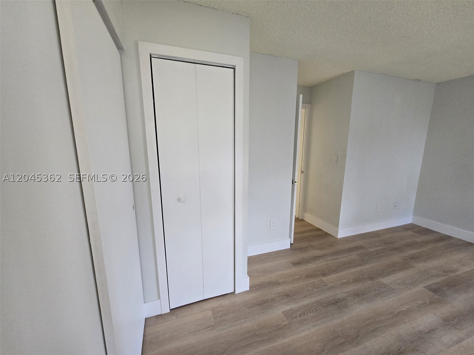 LES CHALETS II - Residential Lease