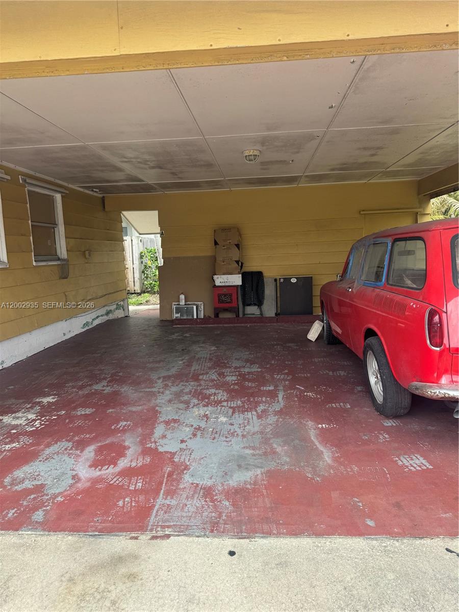 HOLLYWOOD PARK - Residential Income