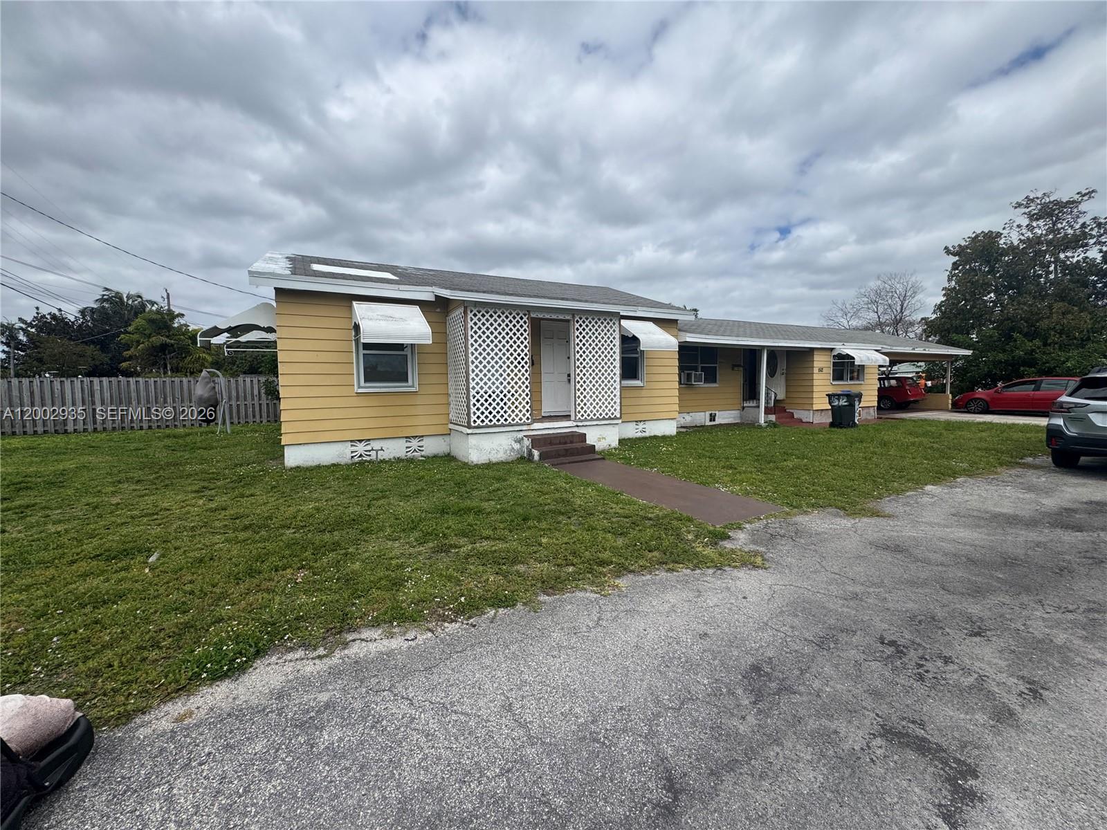 HOLLYWOOD PARK - Residential Income