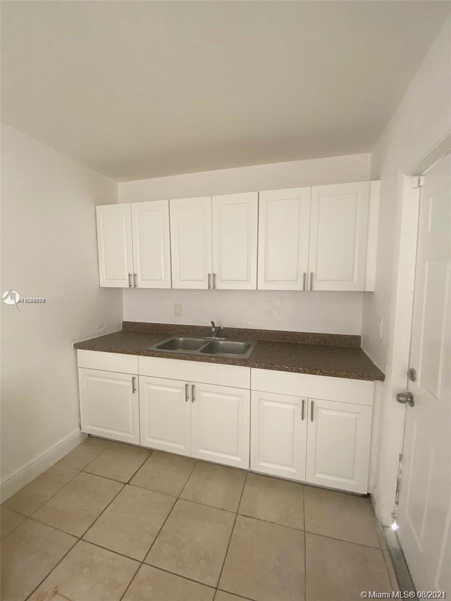 CARVER RANCHES - Residential Lease