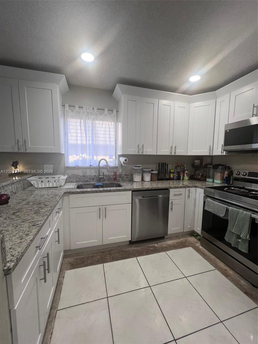 CHERRY LANE - Residential