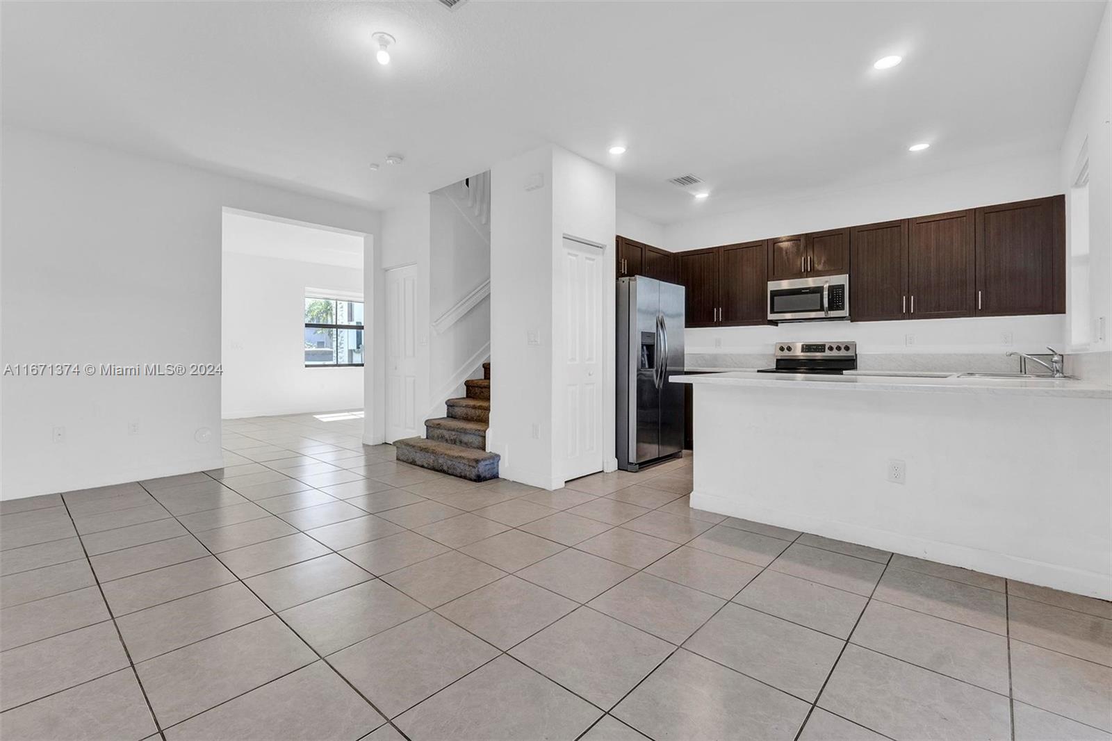 BOWTIE SUBDIVISION - Residential Lease