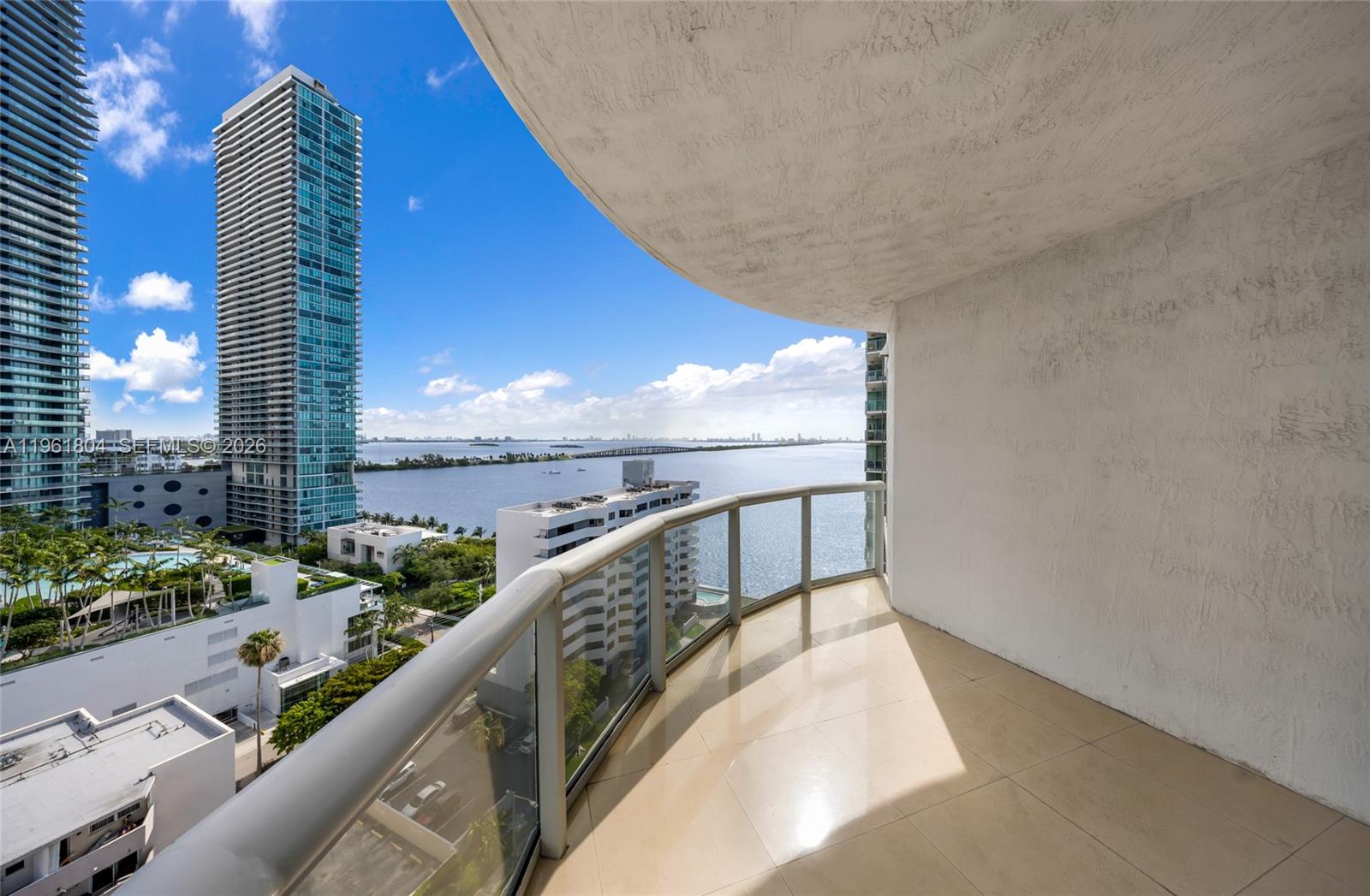 PLATINUM CONDO - Residential