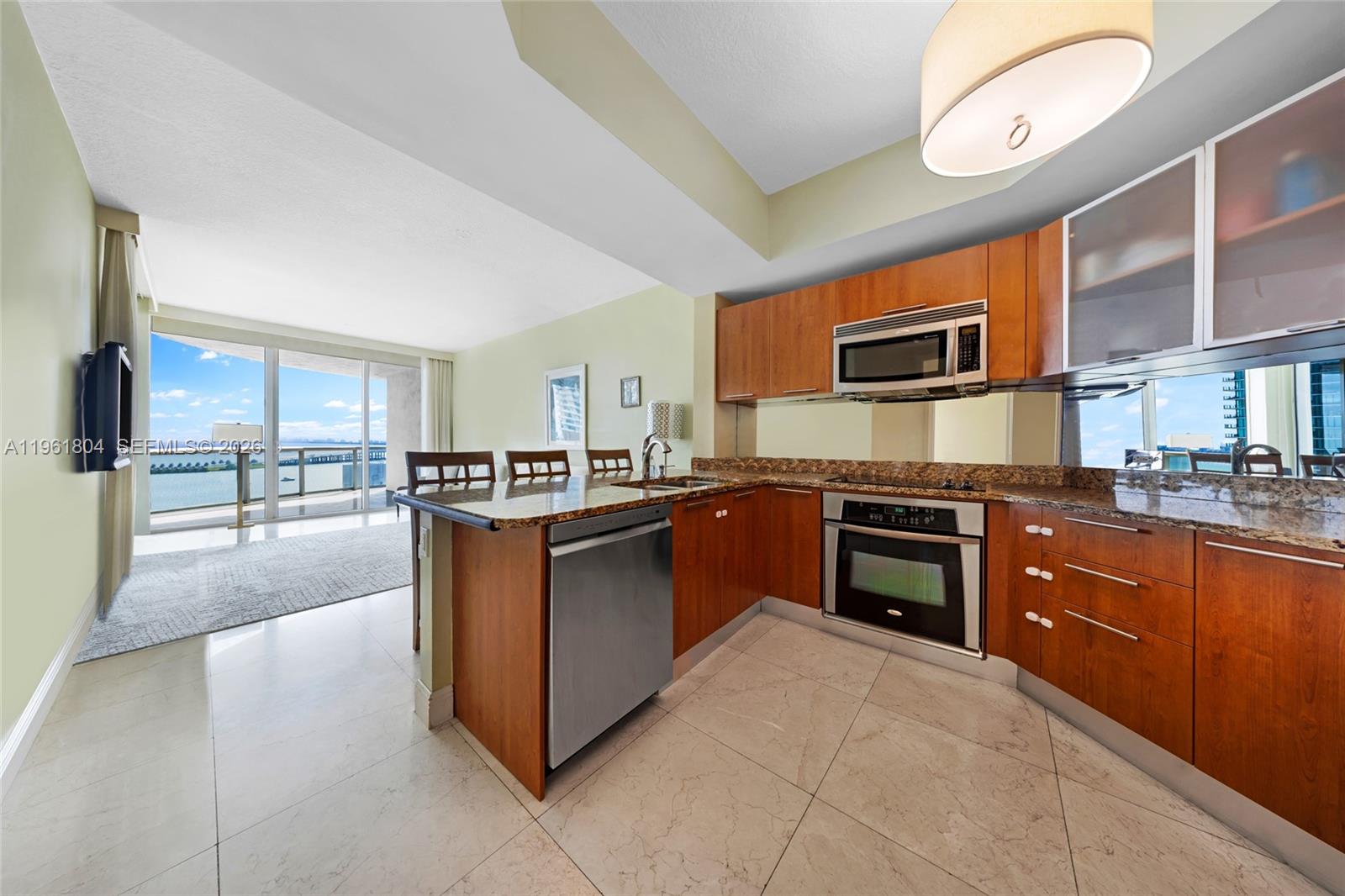PLATINUM CONDO - Residential