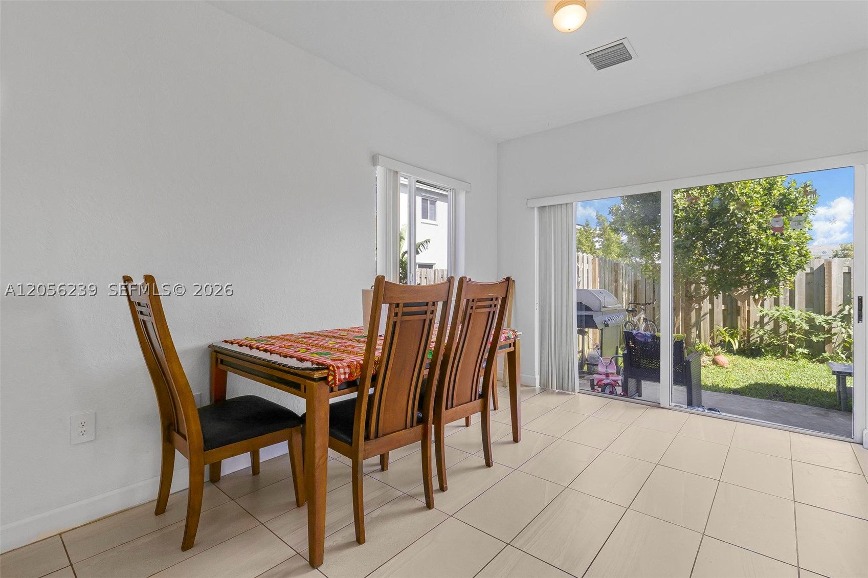 FOREST PARK VILLAS - Residential