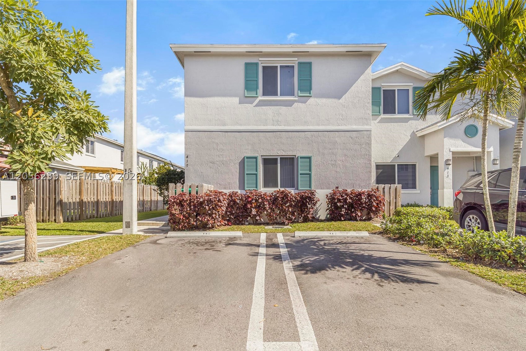 FOREST PARK VILLAS - Residential