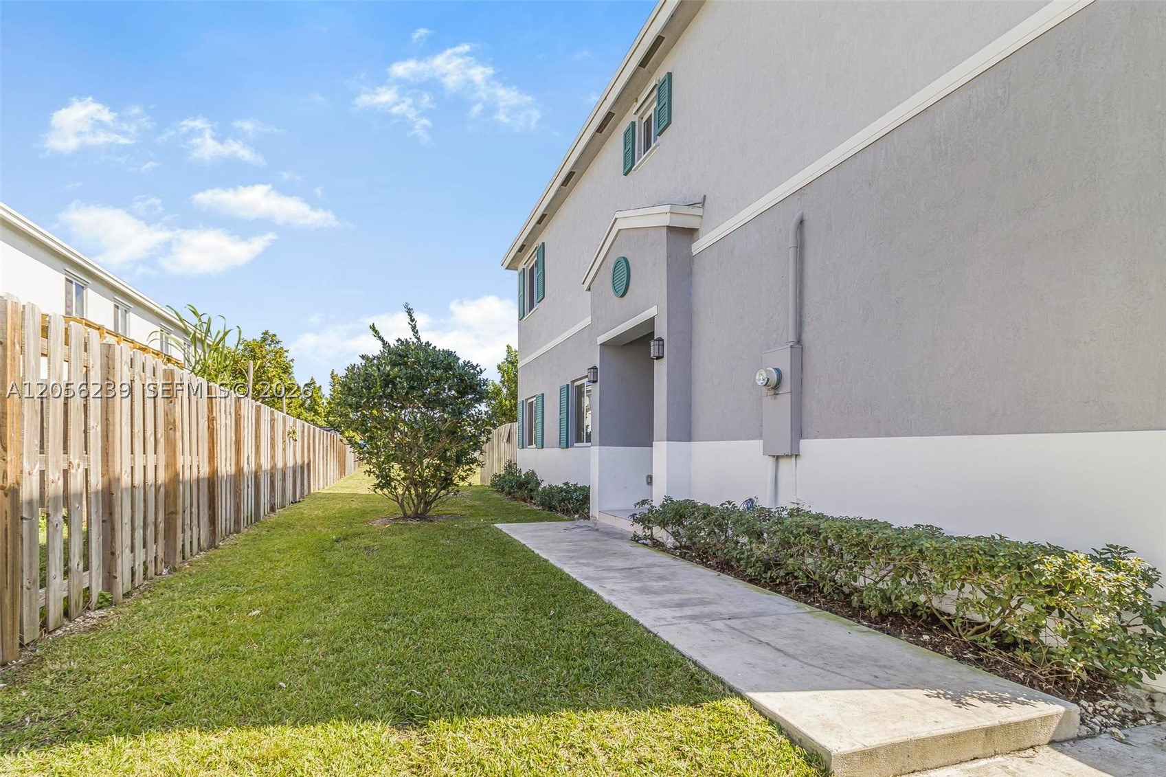 FOREST PARK VILLAS - Residential