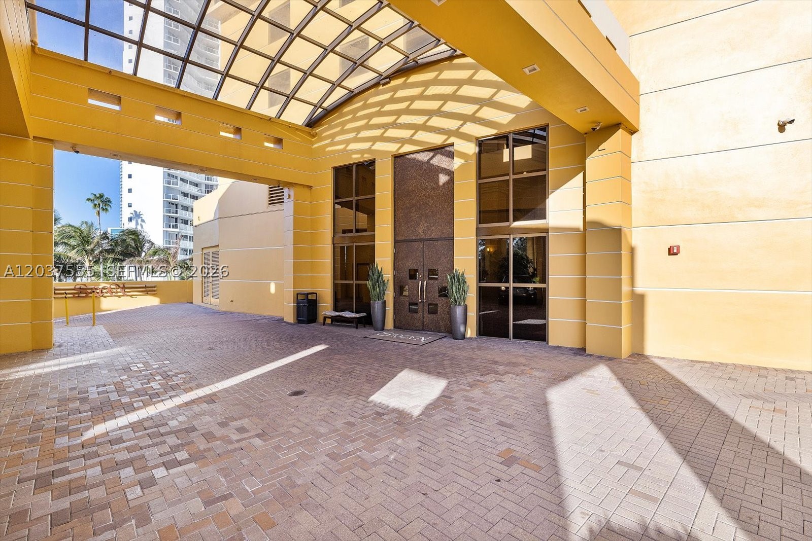 SAYAN CONDO - Residential Lease