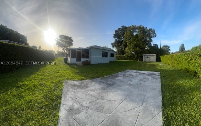 BISCAYNE GARDENS SEC F PA - Residential Lease