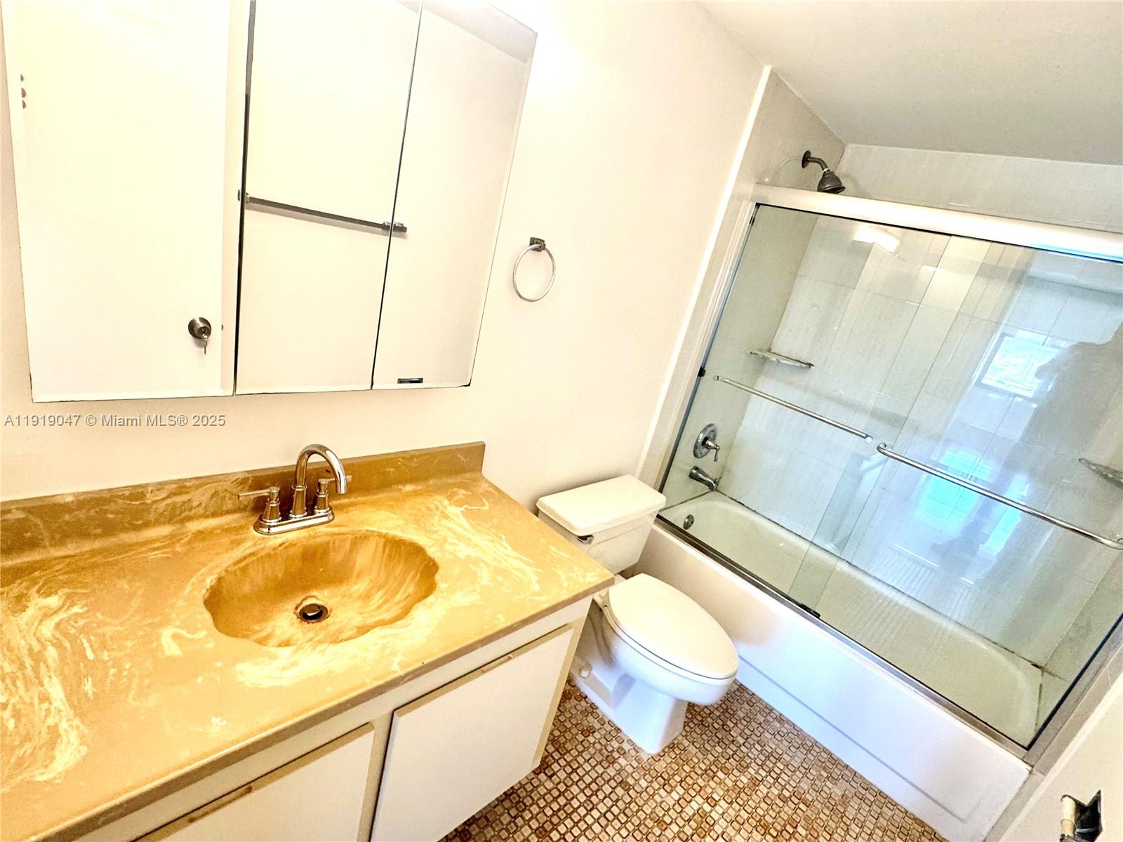 OLYMPUS CONDO PHASE - Residential