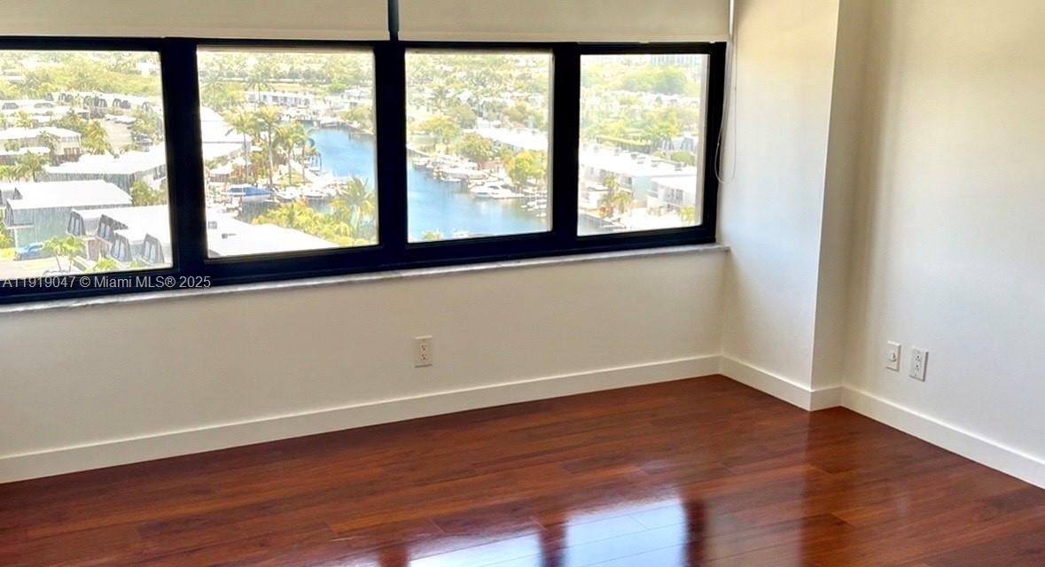 OLYMPUS CONDO PHASE - Residential