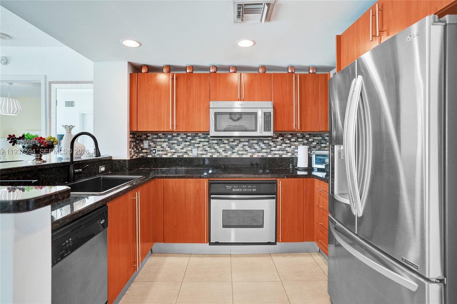 610 CLEMATIS CONDO - Residential