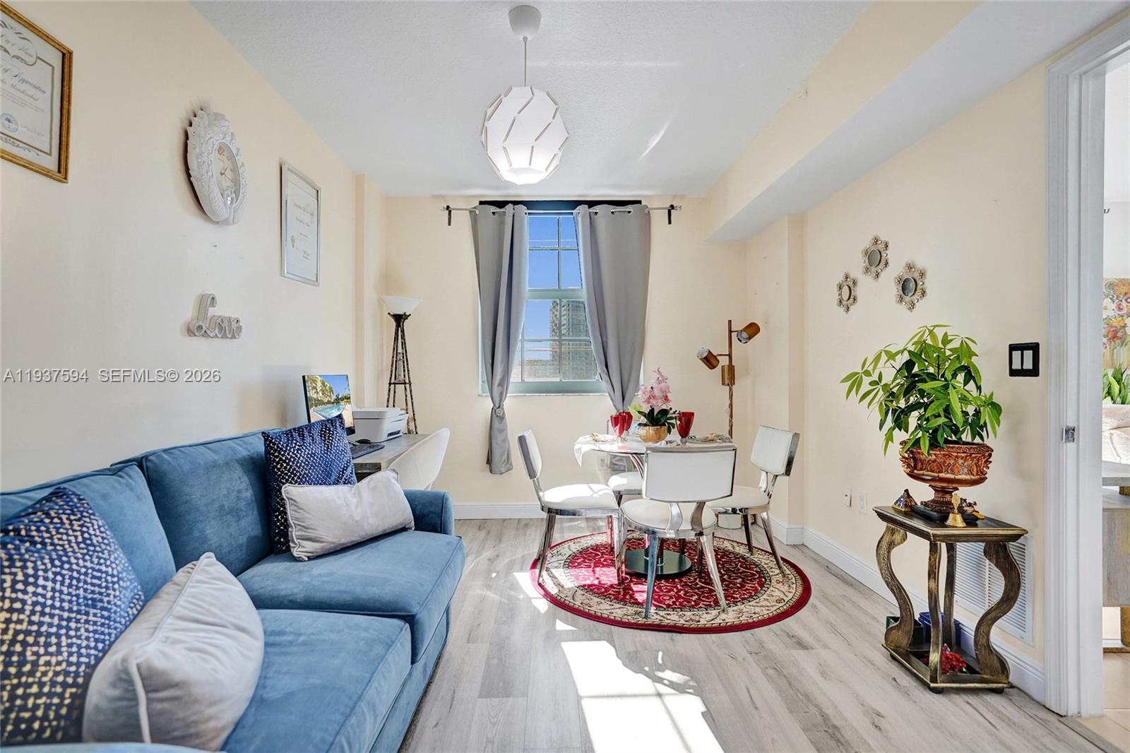 610 CLEMATIS CONDO - Residential