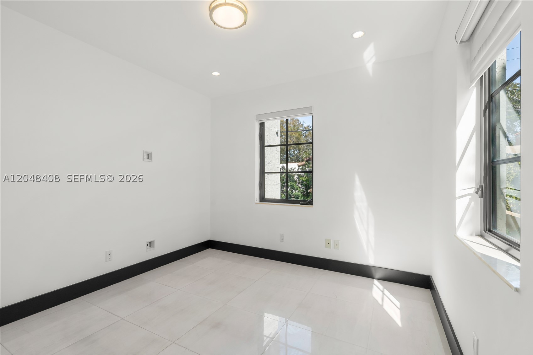 CORAL GABLES SEC B - Residential Lease
