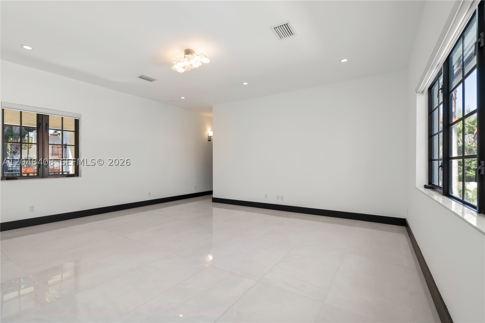 CORAL GABLES SEC B - Residential Lease