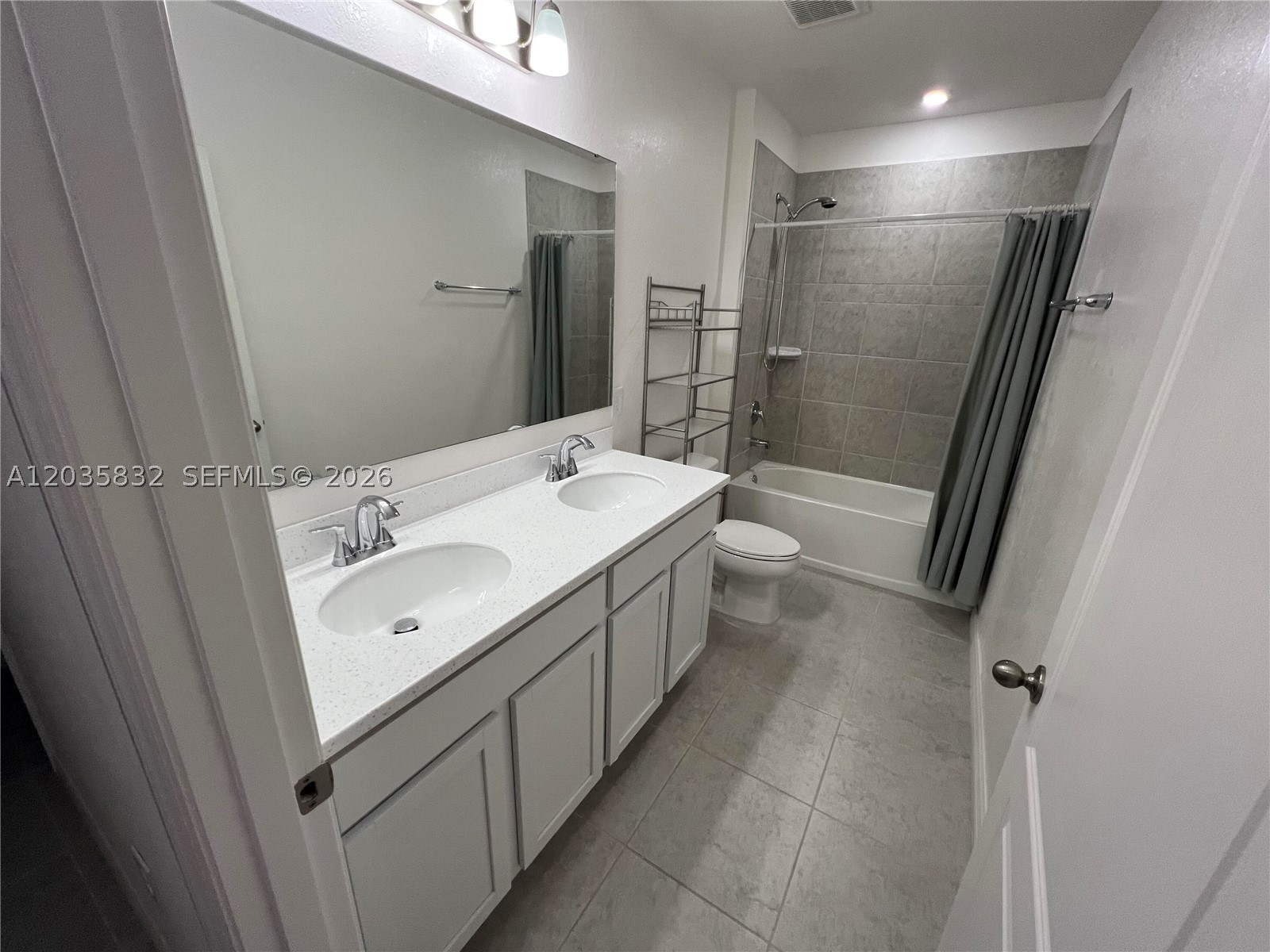 HARBOUR HEIGHTS - Residential