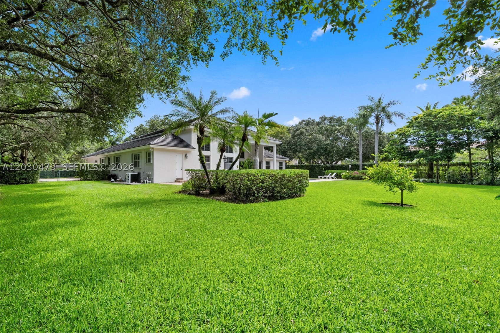 MARTIN SUBURBAN ACRES - Residential