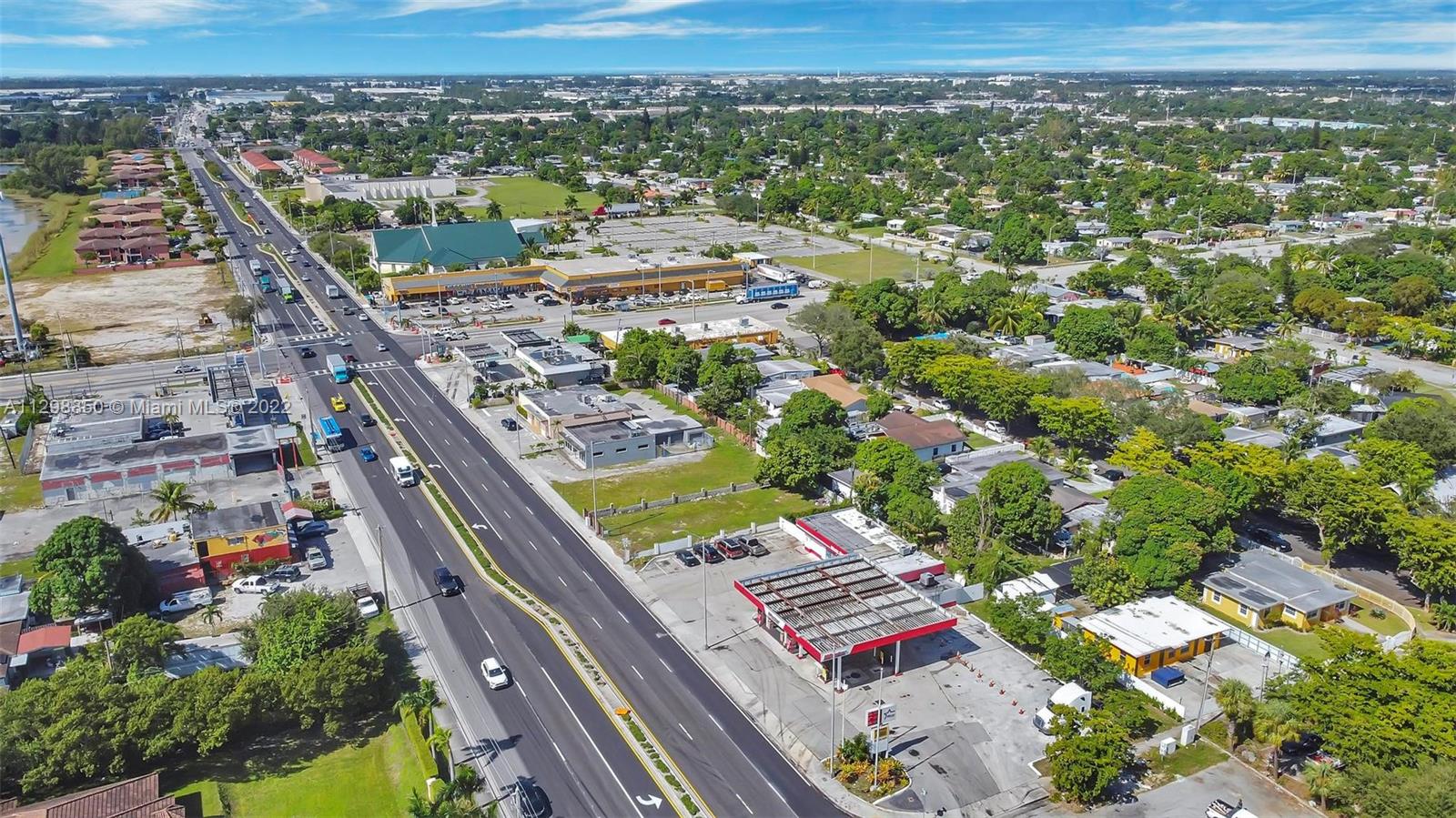 Incredible investment opportunity! High-visibility gas station and C-store on busy corner lot with strong traffic and exposure. Fuel is not currently sold, it is tenant-occupied M2M, C-store providing immediate cash flow. Land included, environmental cleanup being handled by seller. Buyers may choose their own gas brand offering full rebranding flexibility.  Endless potential to expand add car wash, mechanic shop, EV station or other services. Ideal for owner-operator or investor with vision.