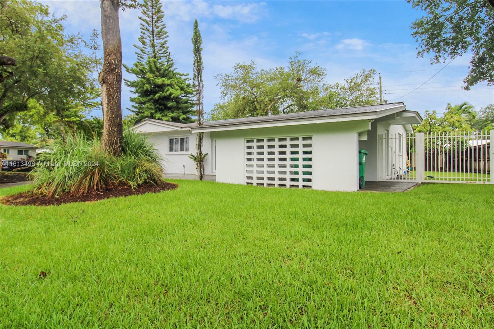 HEFTLER HOMES SUNSET PARK - Residential