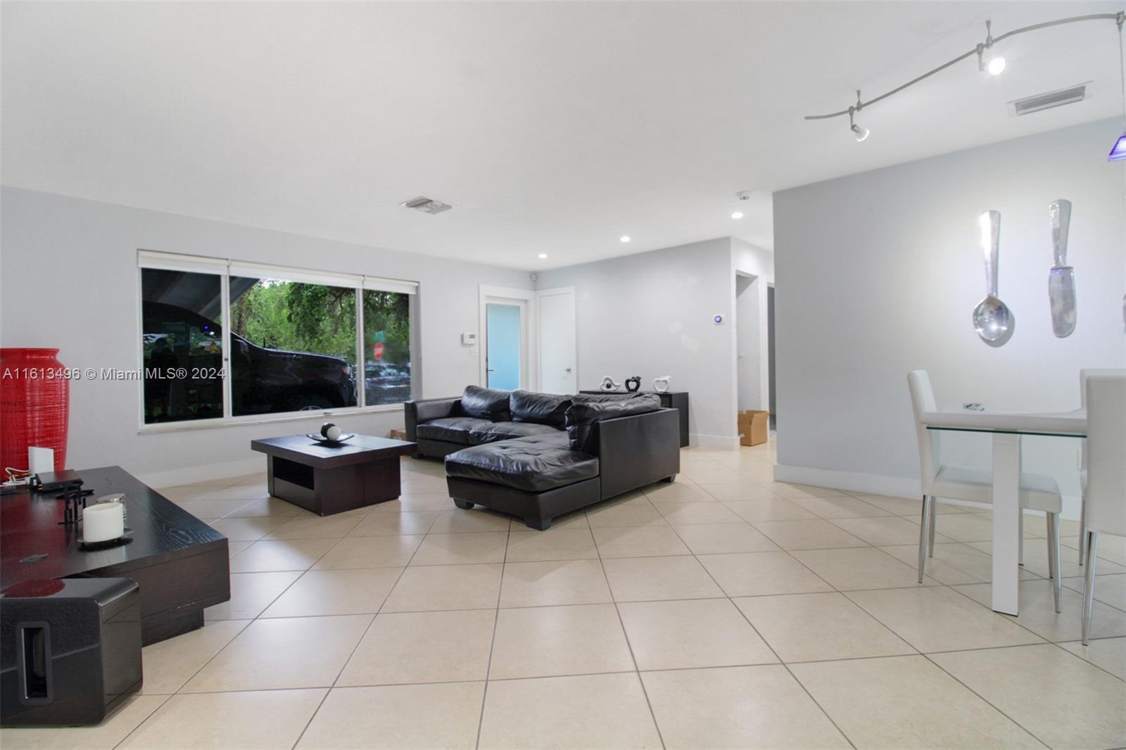 HEFTLER HOMES SUNSET PARK - Residential