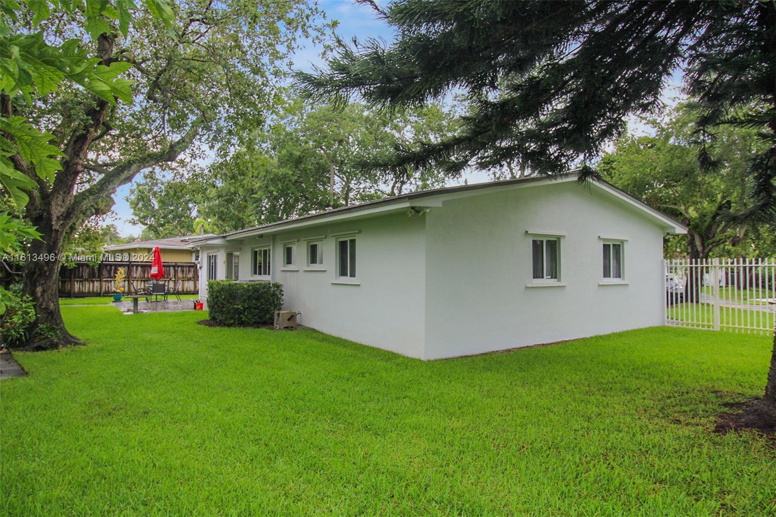 HEFTLER HOMES SUNSET PARK - Residential