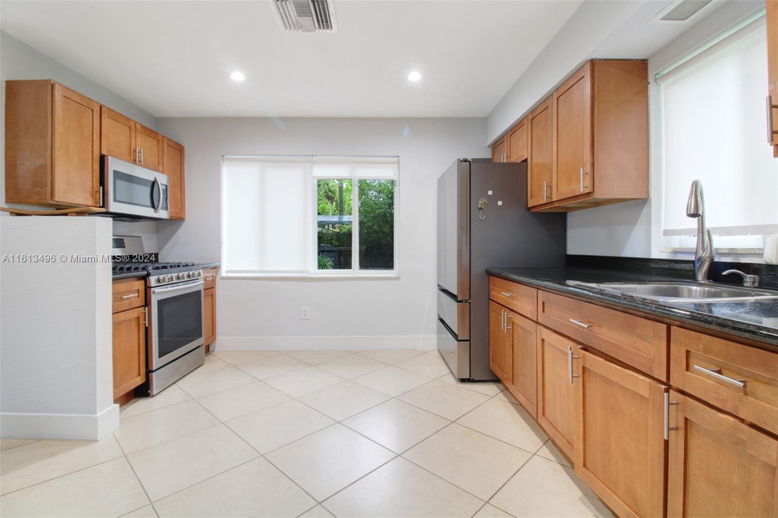 HEFTLER HOMES SUNSET PARK - Residential