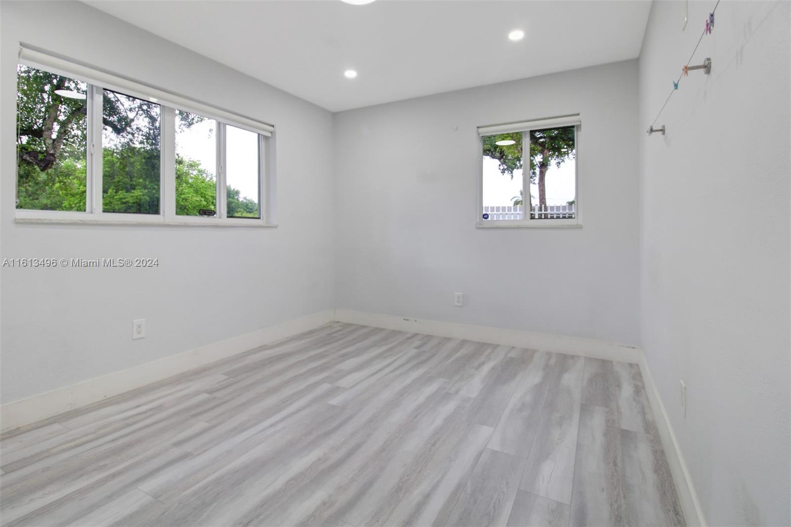 HEFTLER HOMES SUNSET PARK - Residential