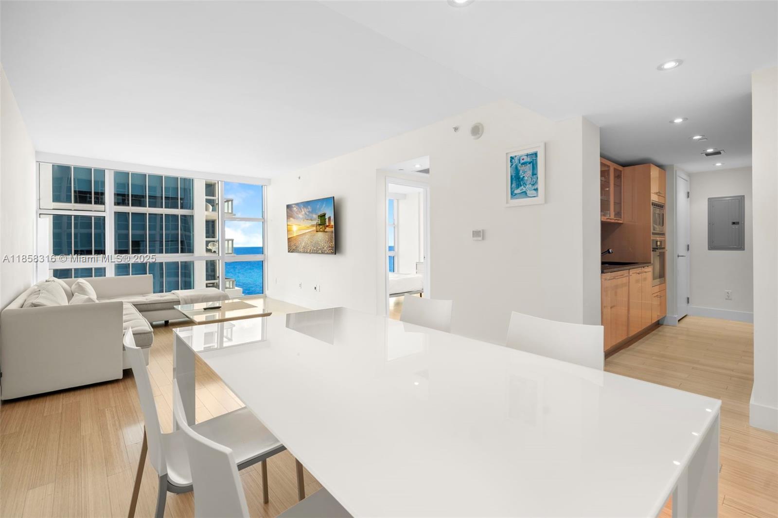 CENTRAL CARILLON BEACH CO - Residential