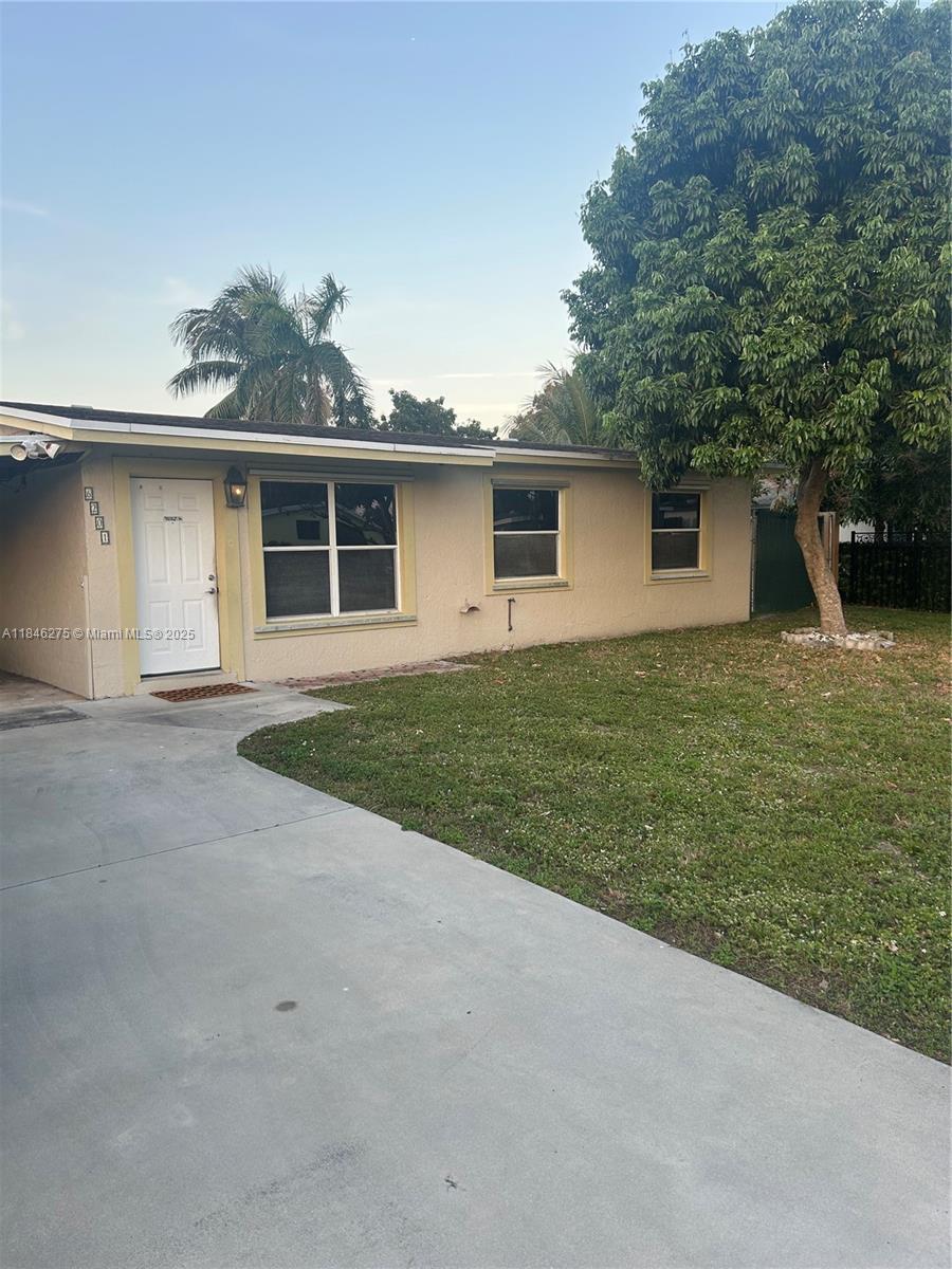 PLAYLAND VILLAGE SEC 4 - Residential Lease