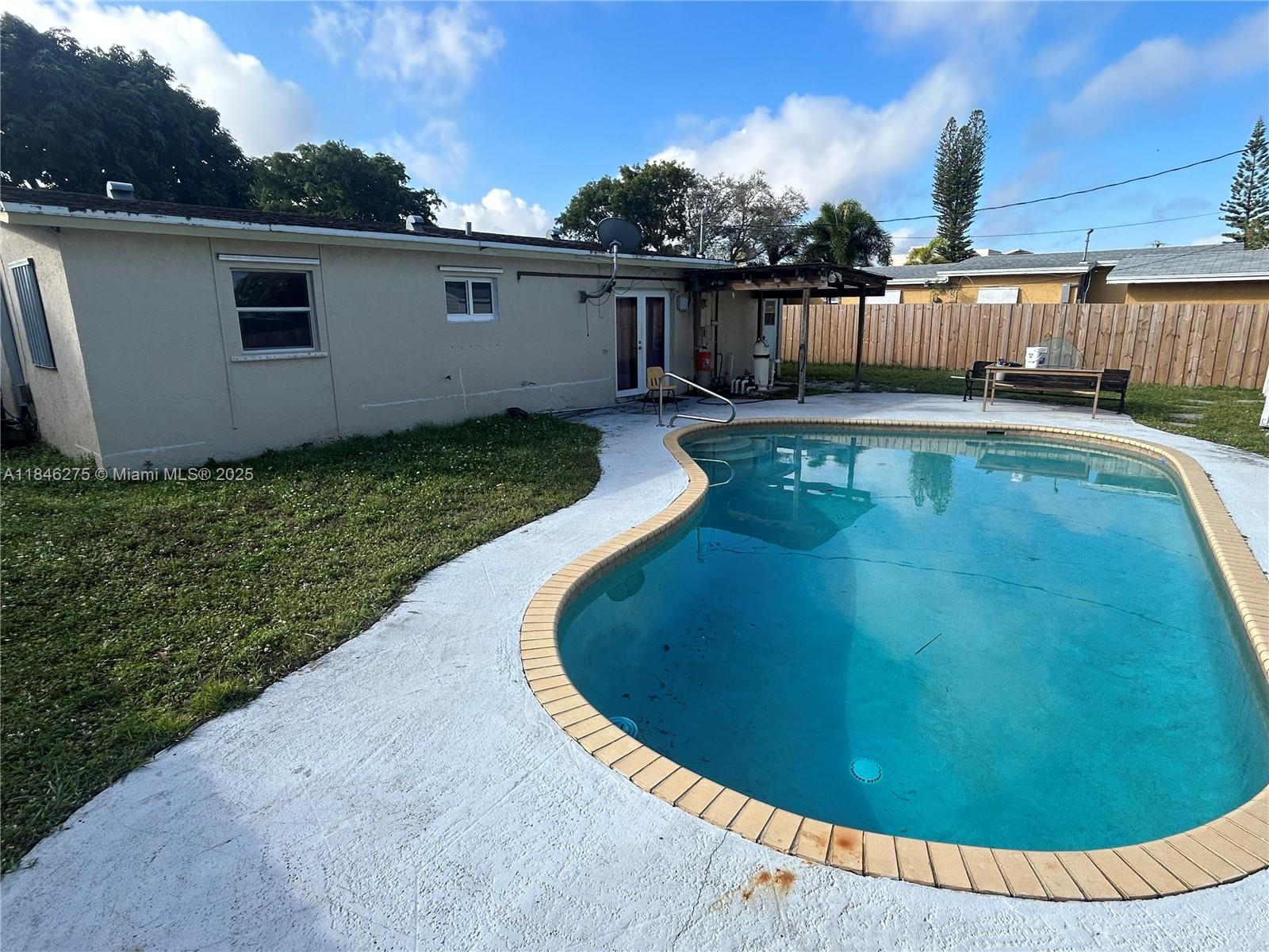 PLAYLAND VILLAGE SEC 4 - Residential Lease