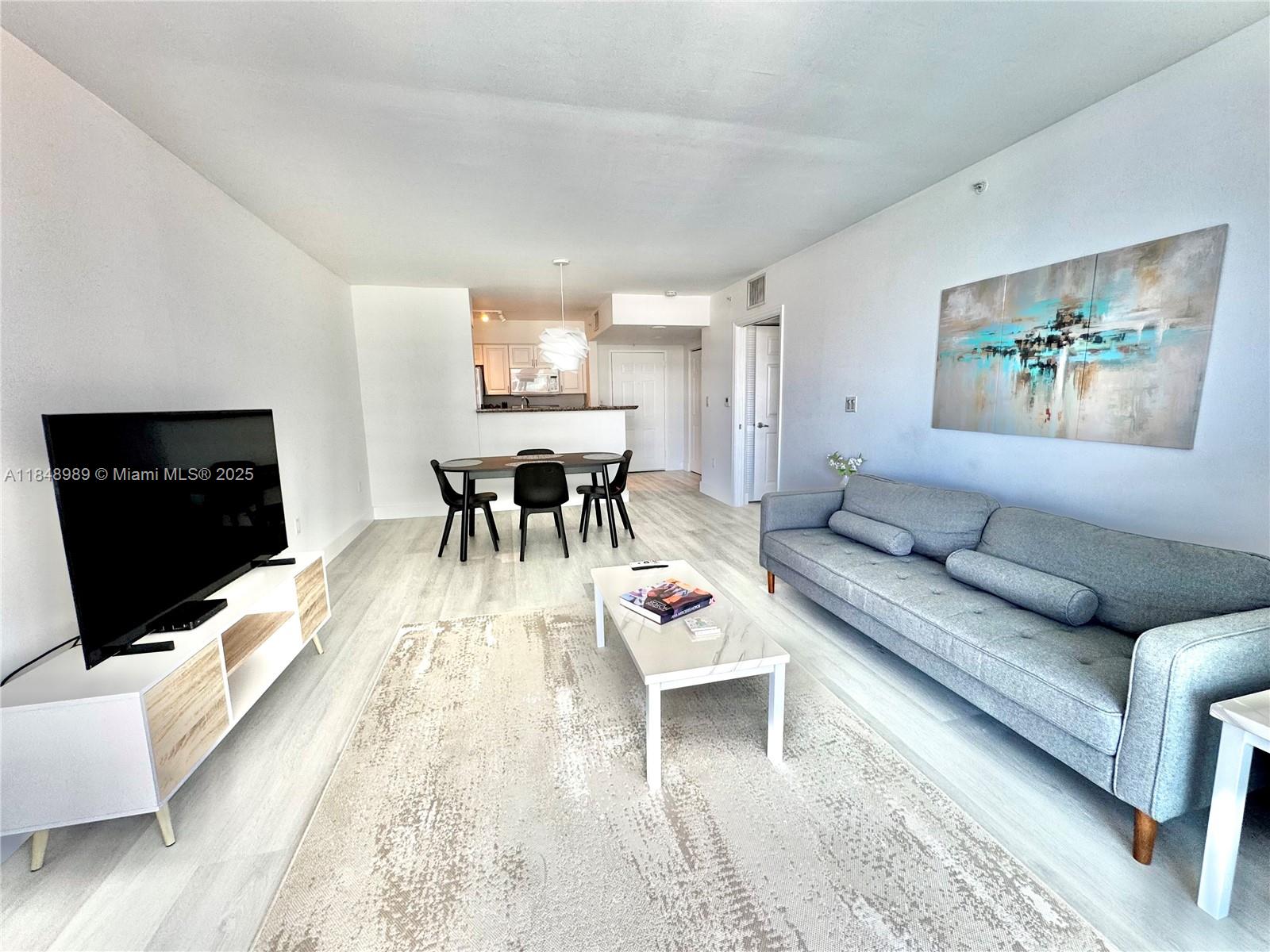 THE MARK ON BRICKELL COND - Residential