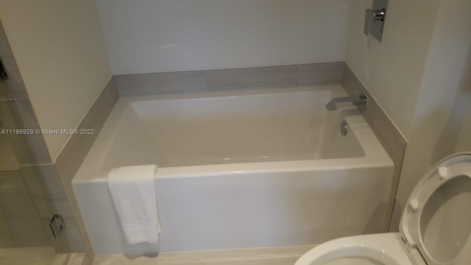 4010 SOUTH OCEAN CONDO HO - Residential