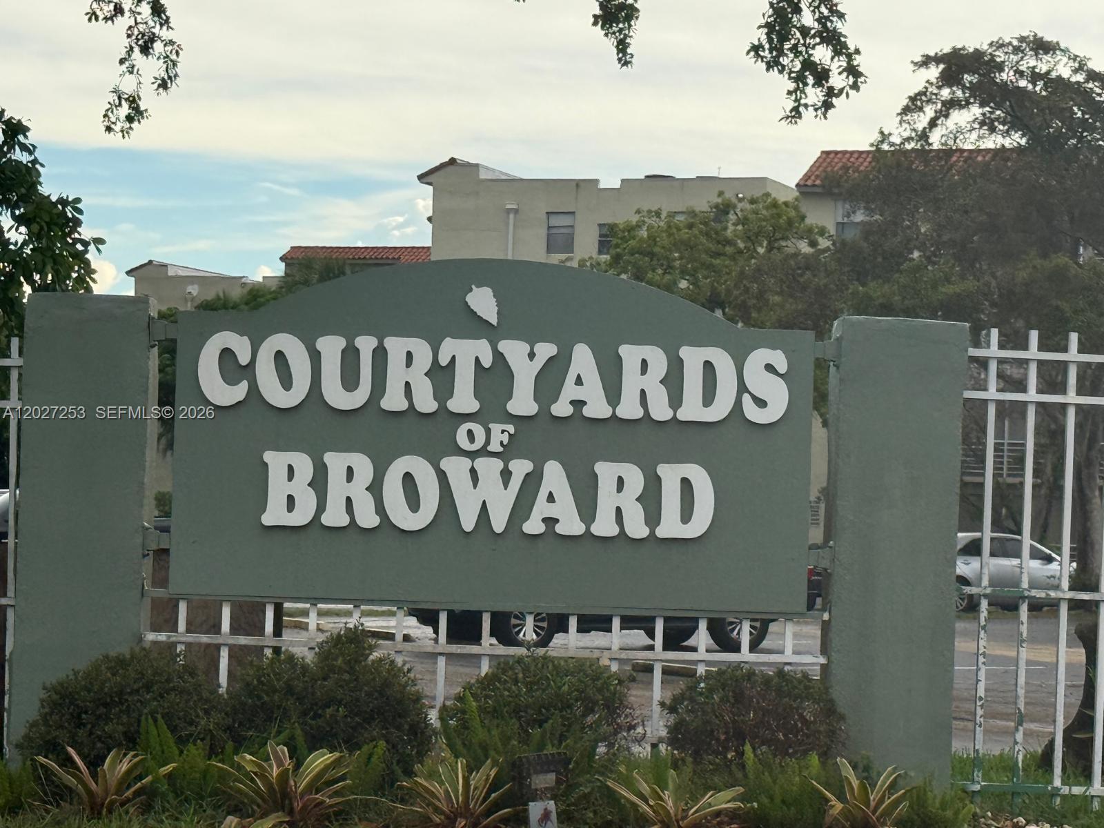 COURTYARDS OF BROWARD CON - Residential