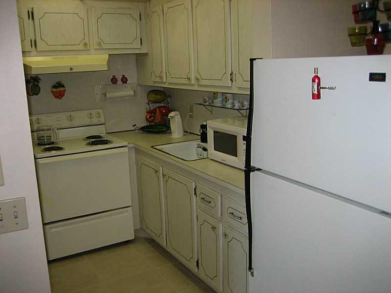 PRESCOTT J CONDO - Residential Lease