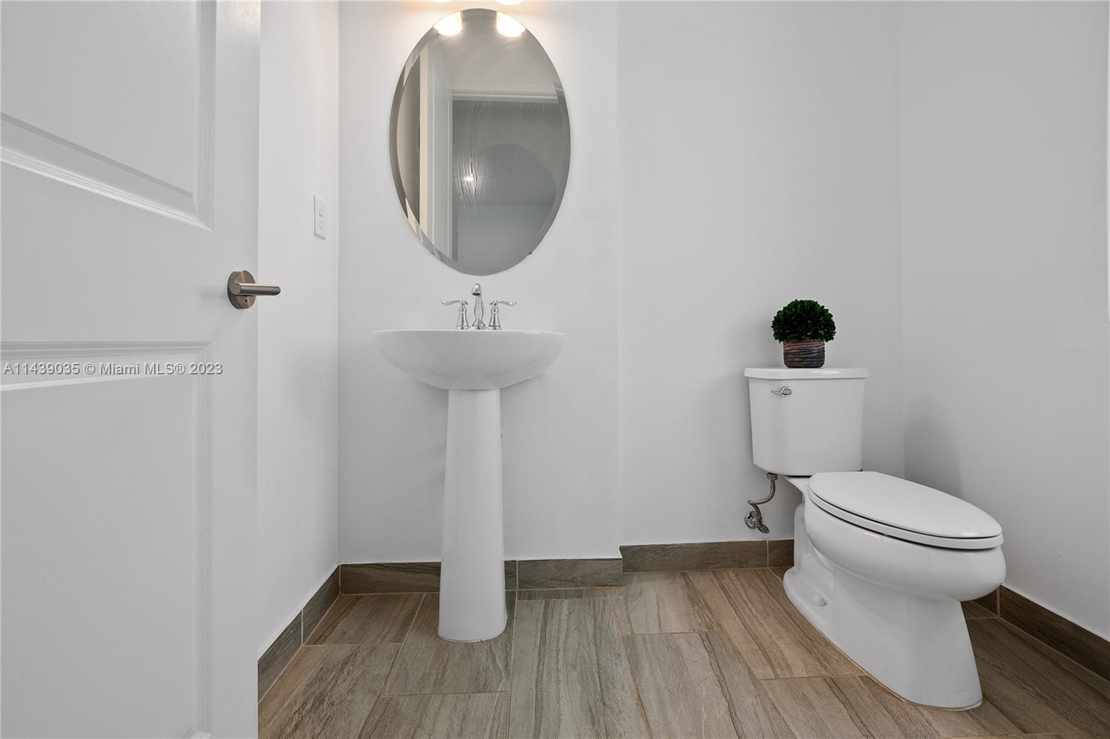 MC RESIDENTIAL - Residential
