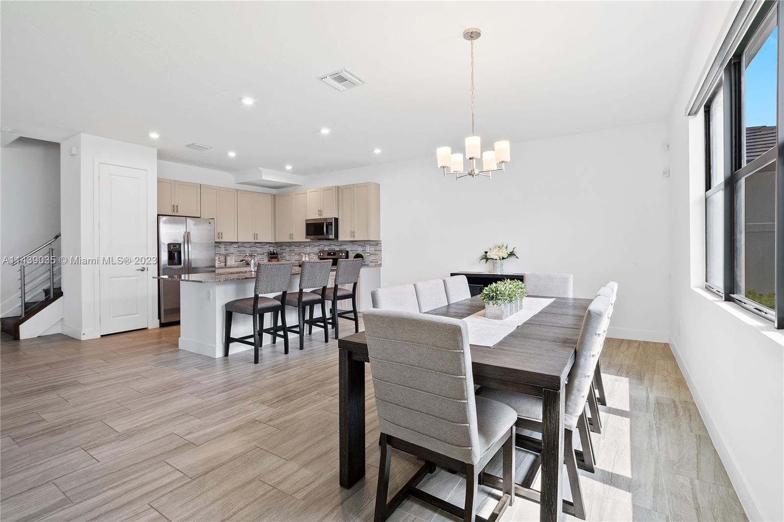 MC RESIDENTIAL - Residential