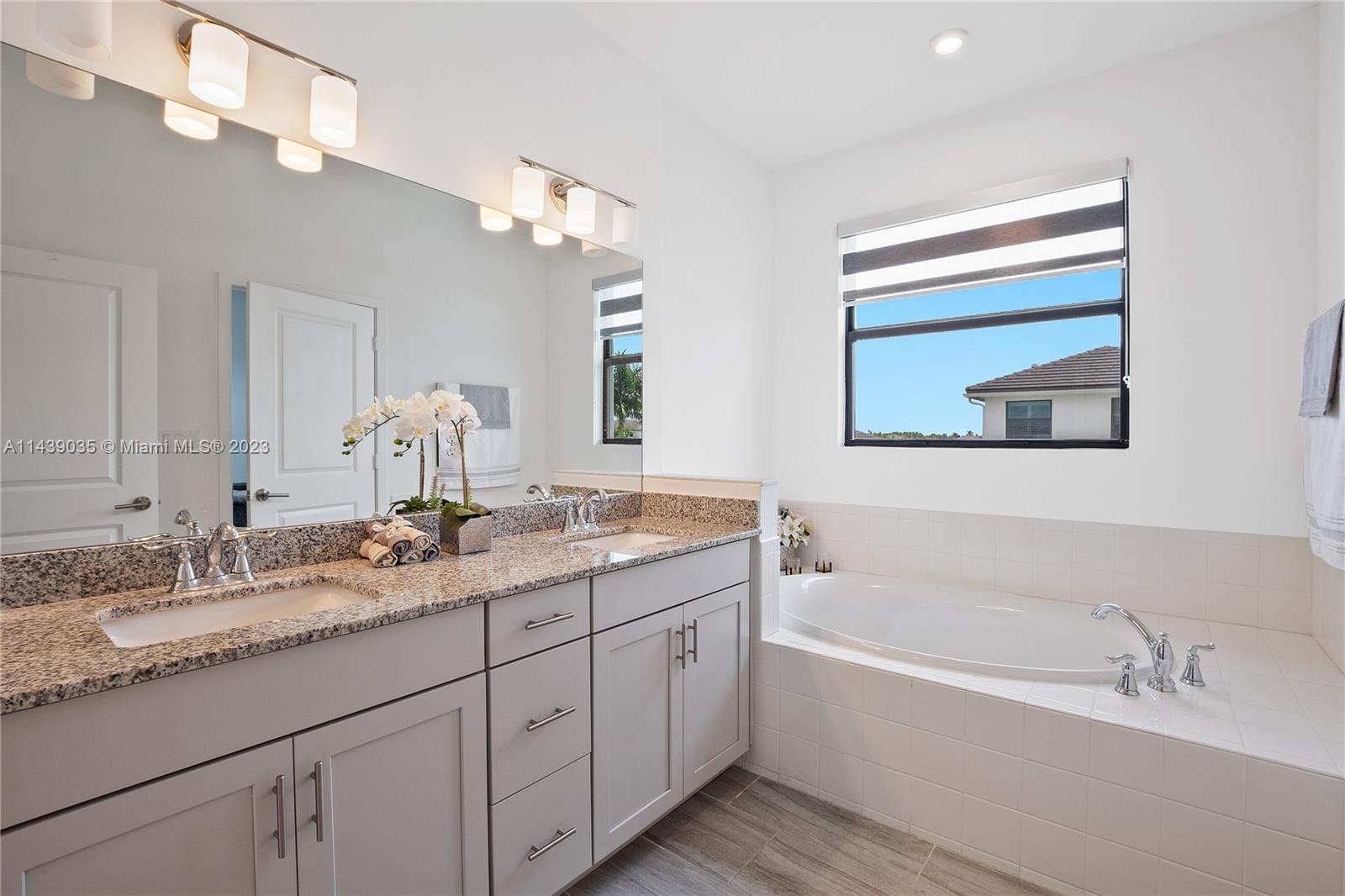 MC RESIDENTIAL - Residential