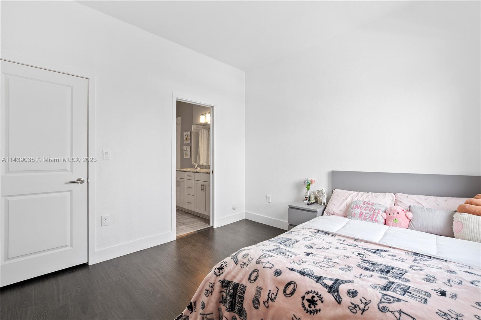 MC RESIDENTIAL - Residential