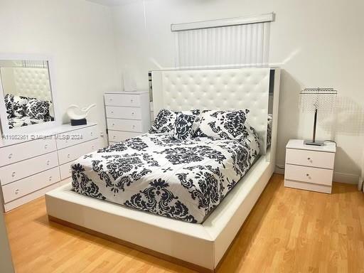 SANTA NAVILA VILLAS CONDO - Residential