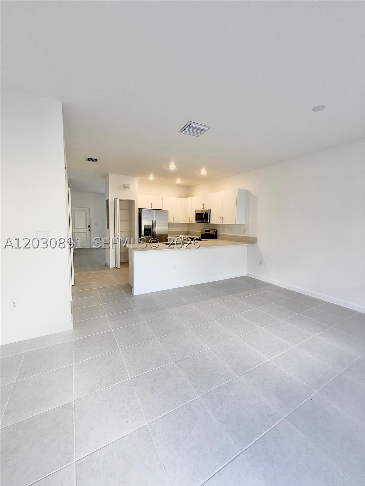 F& F DEVELOPERS - Residential