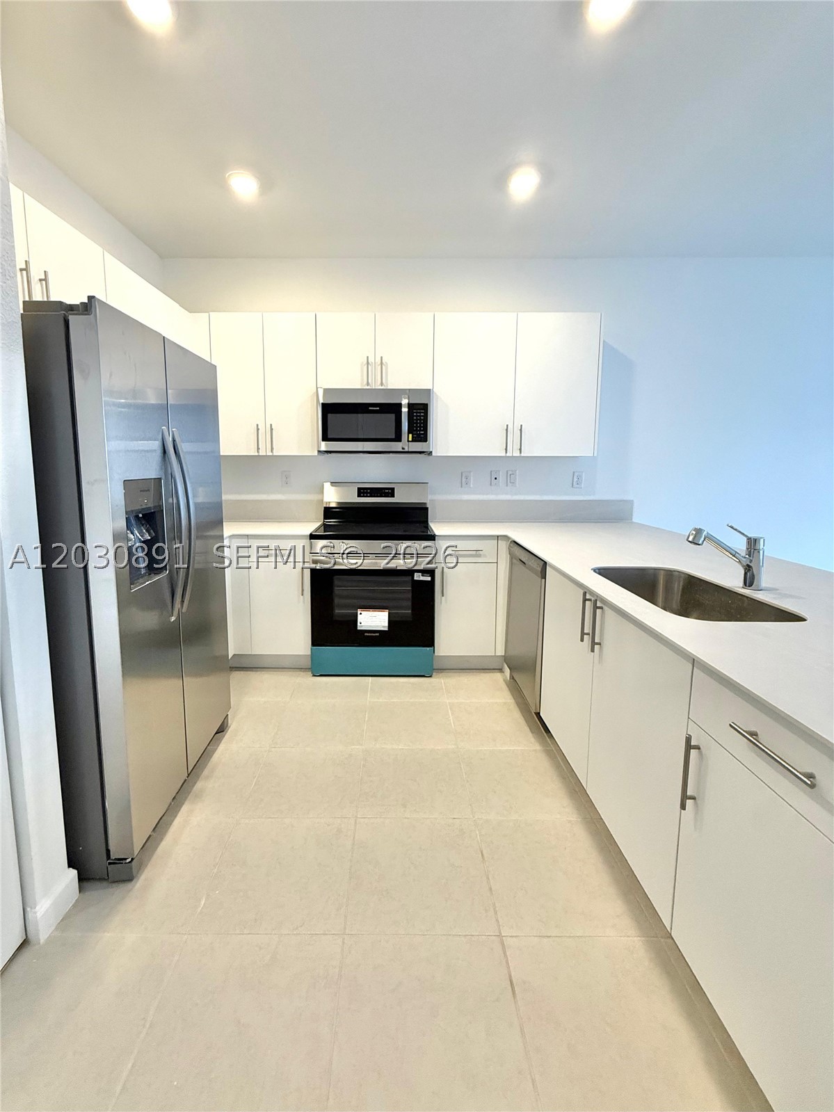 F& F DEVELOPERS - Residential