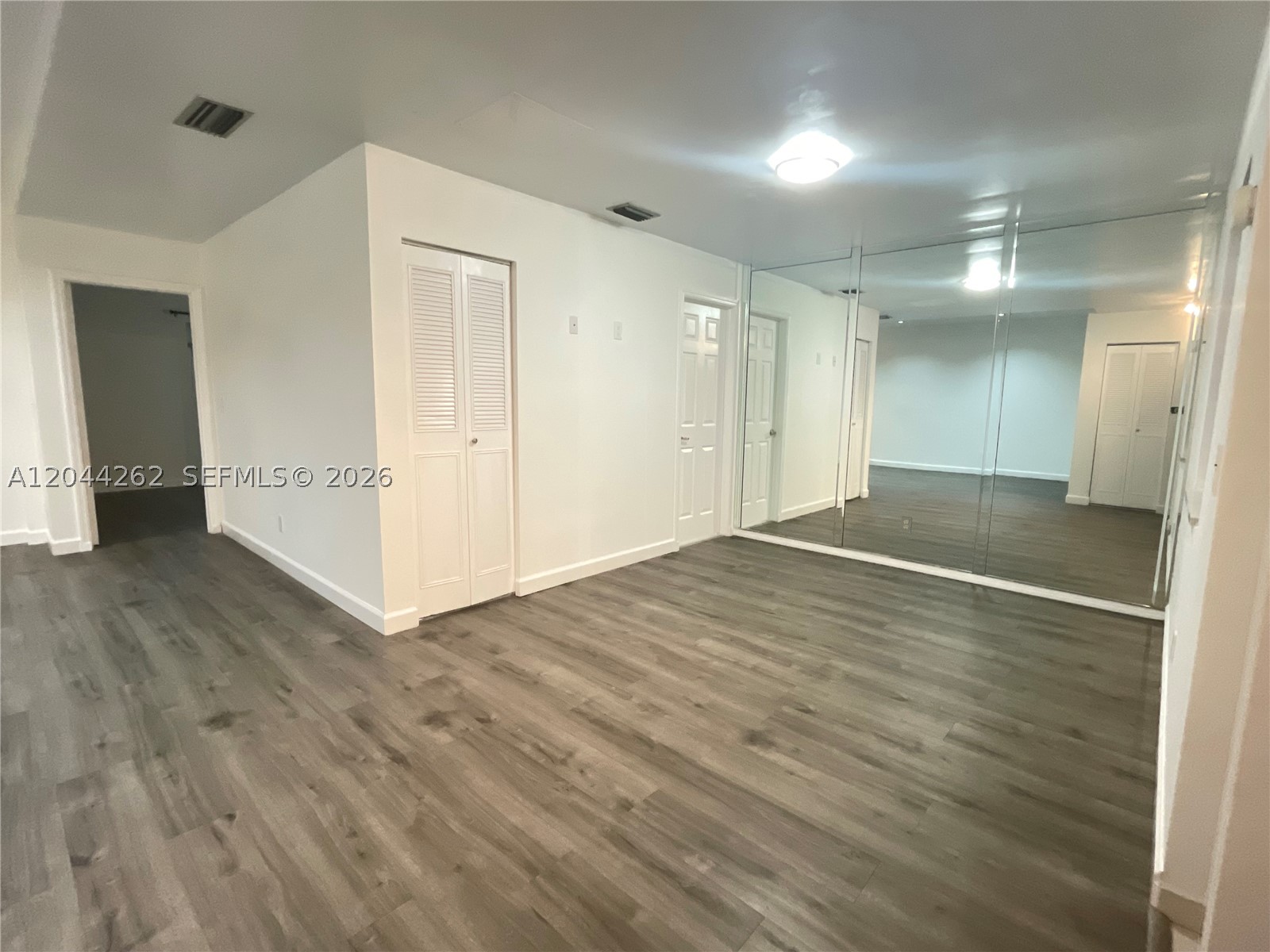 EDGEMERE - Residential