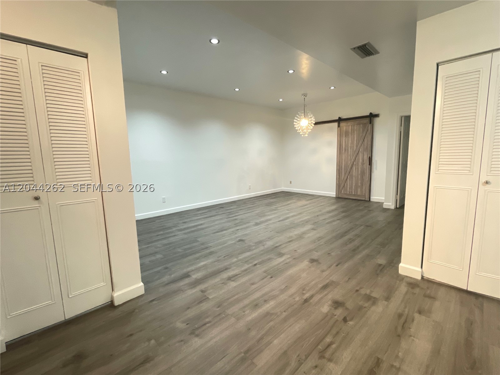 EDGEMERE - Residential