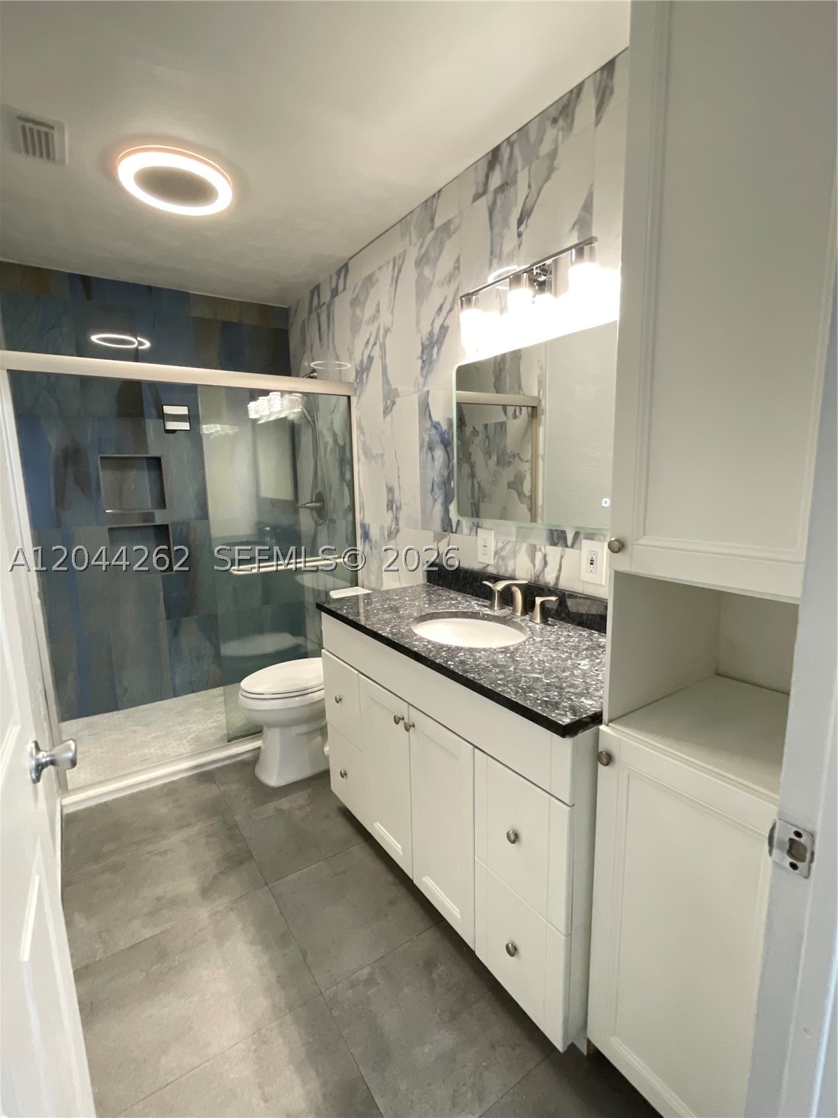 EDGEMERE - Residential