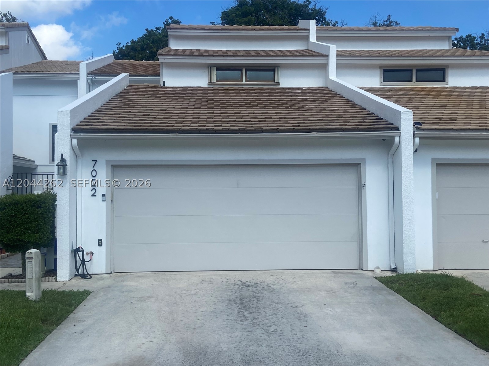 EDGEMERE - Residential