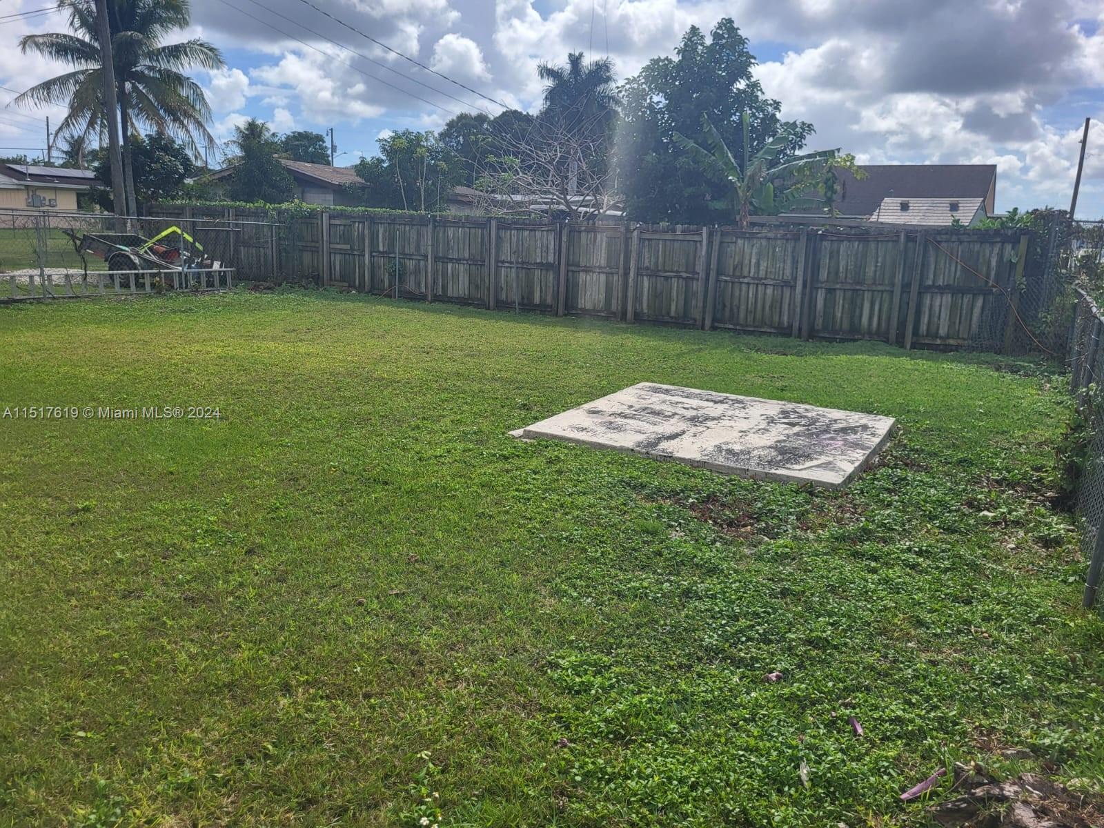 FLORIDA CITY ESTATES - Residential