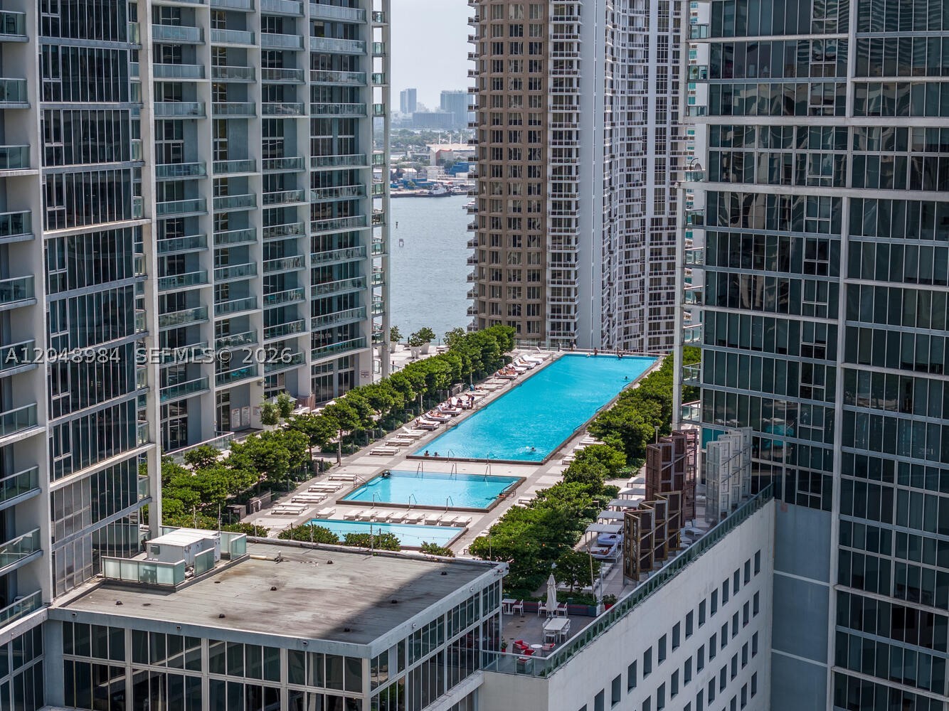 ICONBRICKELL CONDO NO 1 - Residential Lease